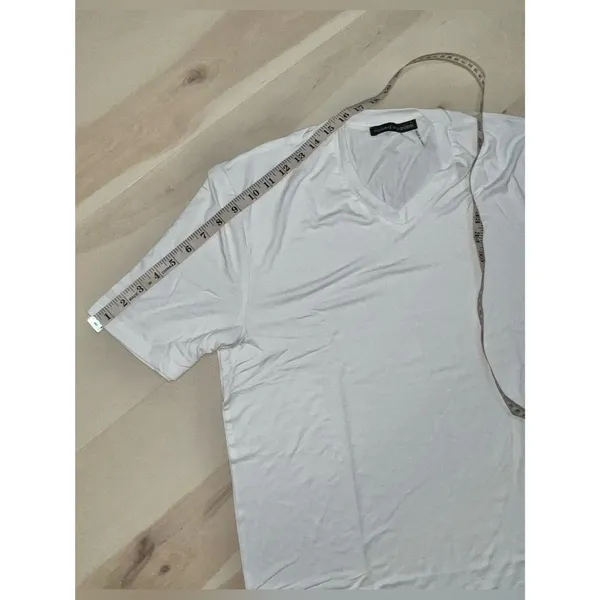 Naked Wardrobe NEW Women’s Oversized Medium White V-neck T-shirt - Image 3