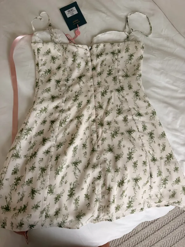House of CB Christiana Garden Print Mini Dress Size: M - Image 3