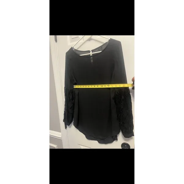 Womens APT 9 - BLACK WITH PARTIAL LACE SLEEVE Top Medium. Nightout causal date - Image 3