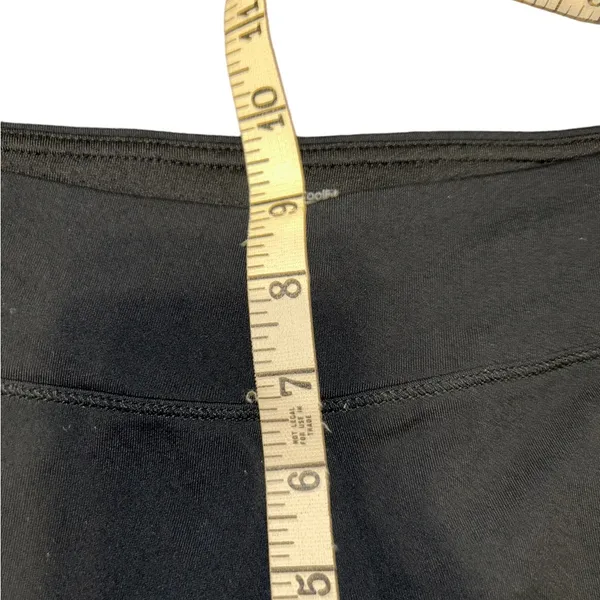 Alo cool fit black cropped leggings size medium - Image 4