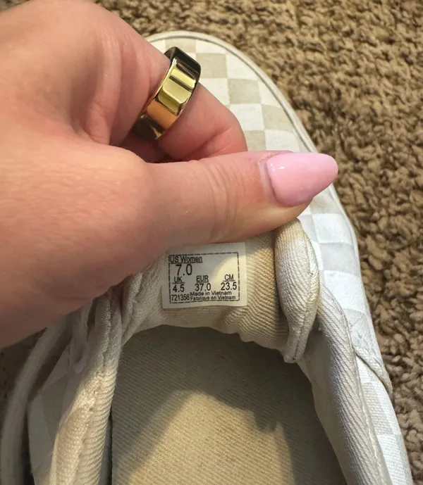 Vans - Image 2