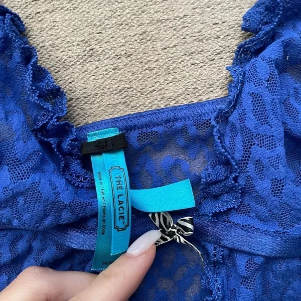 Y2K Victoria’s‎ Secret Blue Lace Open Camisole Top - Image 2