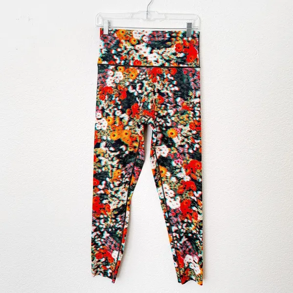 [Aerie] Offline Pixelated Floral Print Shadow 3D High Rise Leggings Size Large L - Image 3