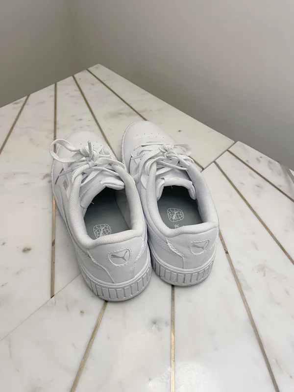 Puma Sneakers - Image 2