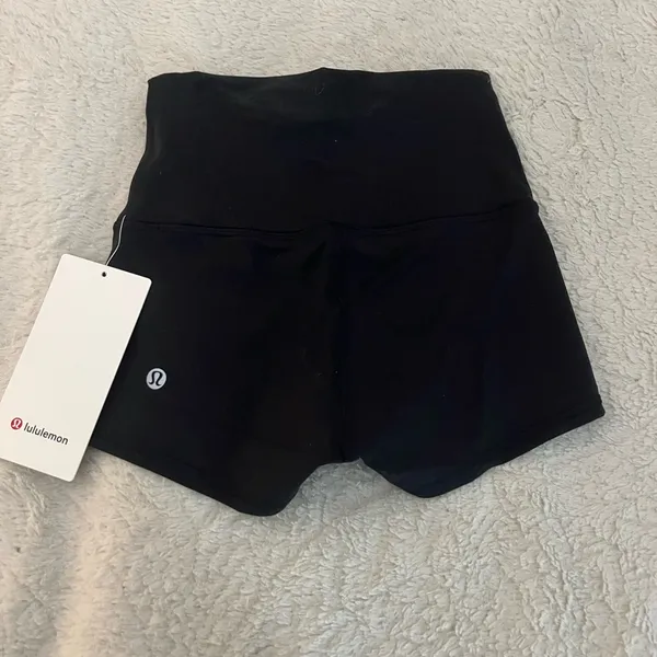 Lululemon Wunder train shorts - Image 2
