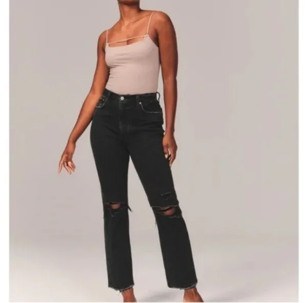 Abercrombie Ankle Straight Ultra High Rise - Image 4