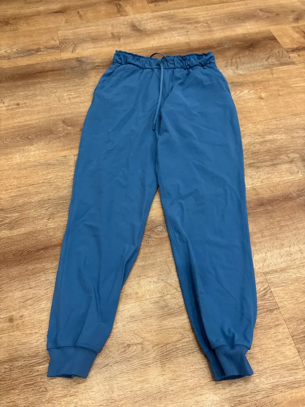 Lululemon blue joggers  - Image 6