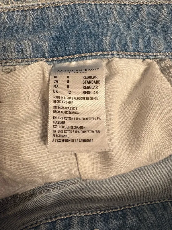 American Eagle Skinny Jeans - Image 4