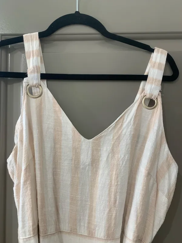 Tan and white jumpsuit Size M - Image 3