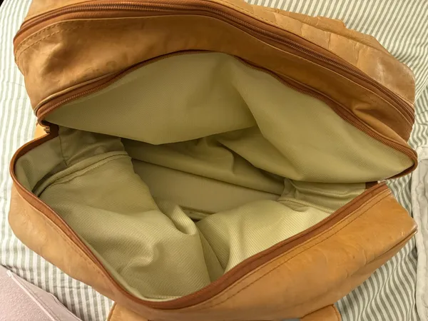 D’brozzi inc. leather bag - Image 3