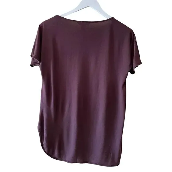 Banana Republic V-Neck Trendy Burgundy Short Sleeves Womens T-shirt SZ XS - Image 2