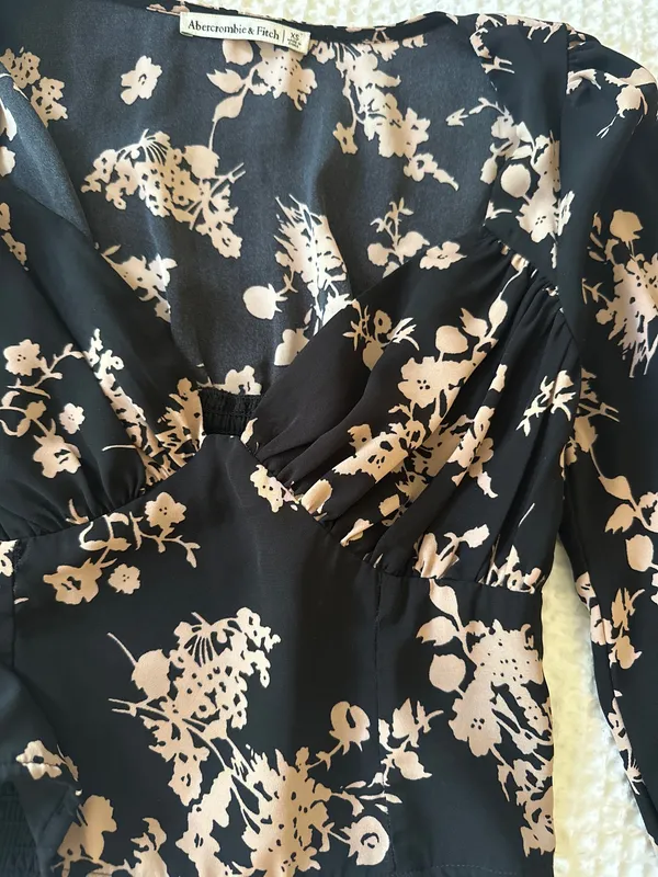 Abercrombie Floral Blouse - Image 2