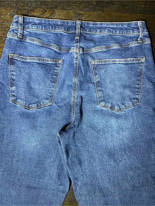 Sonoma Goods for Life High Rise Curvy Straight Jeans 14R - Image 5