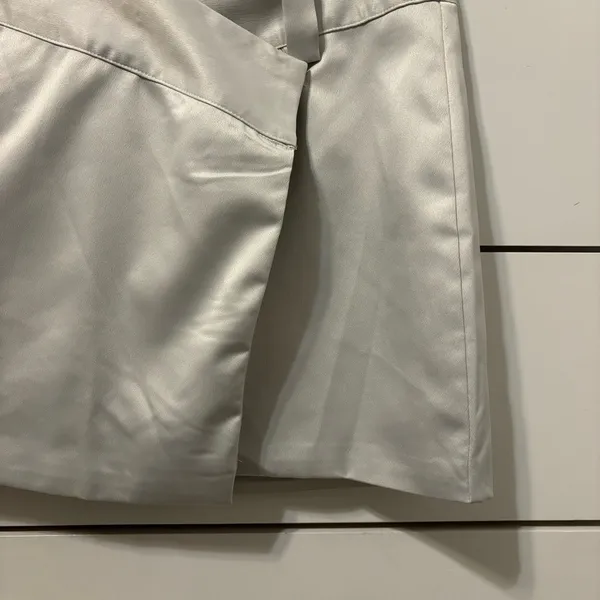 Superdown Alana Mini Skirt in Silver - Image 7