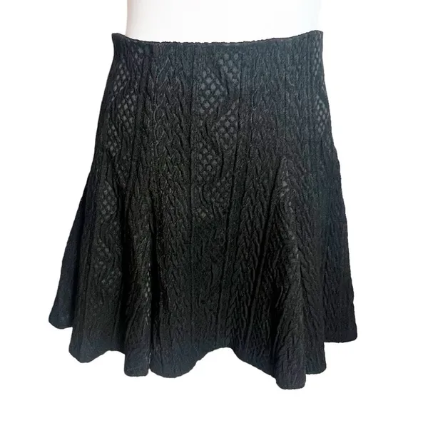 Alice + Olivia black cable circle‎ skirt mini Sz 8 - Image 2