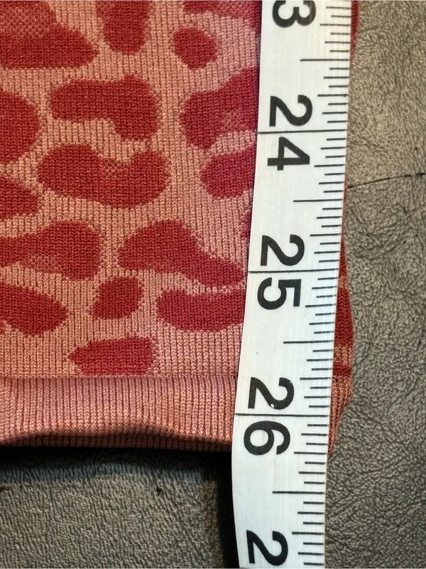 Fabletics Mauve High-Waist Seamless Leggings with Leopard Jacquard pattern Sz M - Image 10