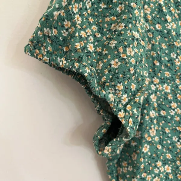 American‎ Eagle Green Floral Romper Smocked Back Tie Waist Short Sleeve Medium - Image 2