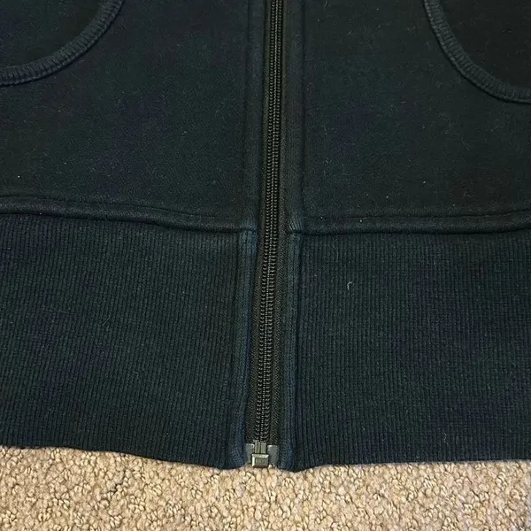 Lululemon Women’s Black Heavyweight Scuba Zip-Up Sweatshirt - Size 6 - Image 4