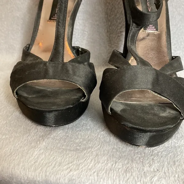 Steven by Steve Madden Haylow Black T-Strap Platform Heels Size 7 - Image 8