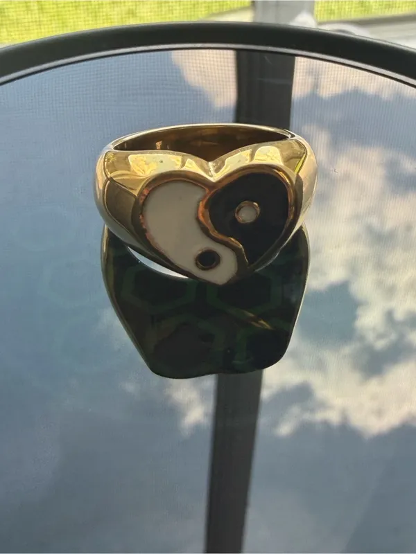 Gold Heart Yin Yang Enamel Ring - Black & White - Image 5