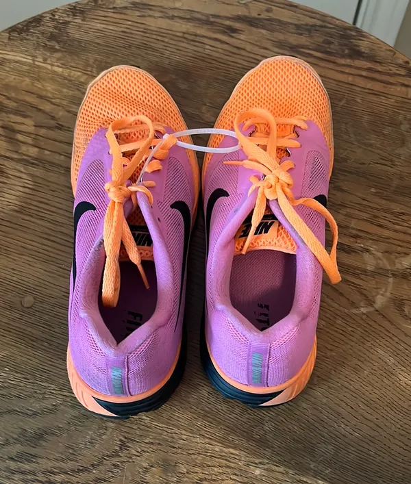 Nike Zoom Fly Running Shoes - Image 4