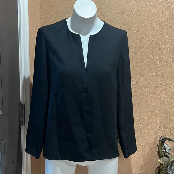 Club Monaco black long sleeve blouse - Image 3