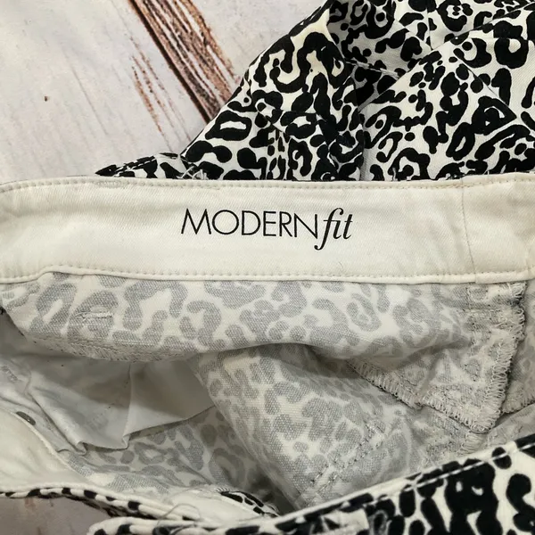 Ann‎ Taylor Modern Fit Leopard Print Light Jeans - Image 8