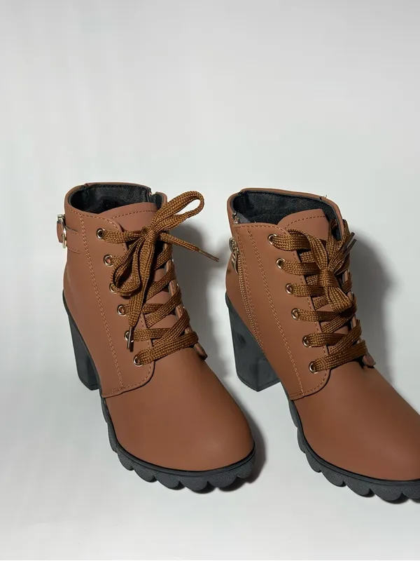 Tan Ankle Boots Lace Up Chunky Block Heel Lug Sole Buckle Detail Size 38/7 - Image 4