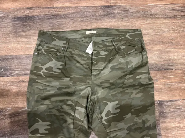 Cropped Pants - Image 3