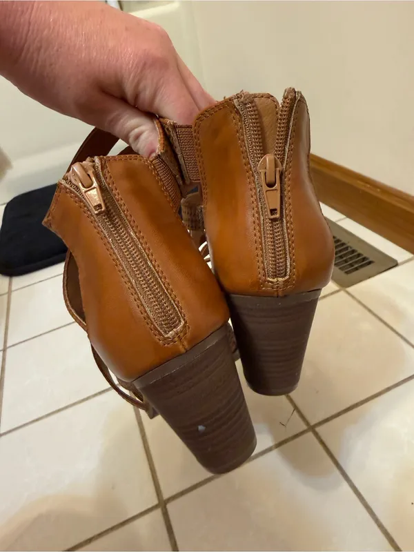 FRYE AND CO. | Gale Cognac Braided Strappy Block Heel Sandals - Image 10