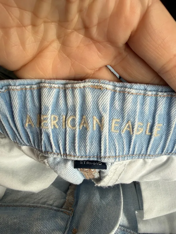 AMERICAN EAGLE Wide Leg Light Wash Jeans - Image 14