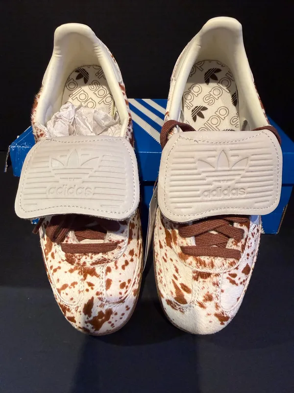 Women’s Adidss Samba LT cowprint size 8W - Image 4