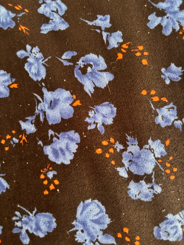 Blue and black floral skirt - Image 5
