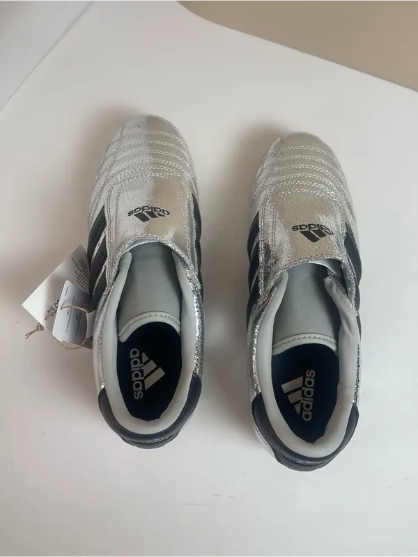 Adidas Originals Taekwondo Women’s Leather Silver Metallic Black Sneakers 6.5 - Image 8
