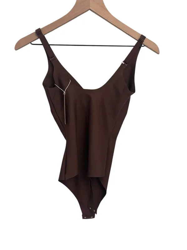 NWT Skims Body Plunge Bodysuit Cocoa M BD-THG-3326 ( SOLD OUT) - Image 5