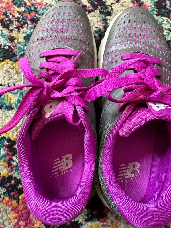 New Balance 775 Lace Up Running Sneakers Womens 7 Pink Gray - Image 8