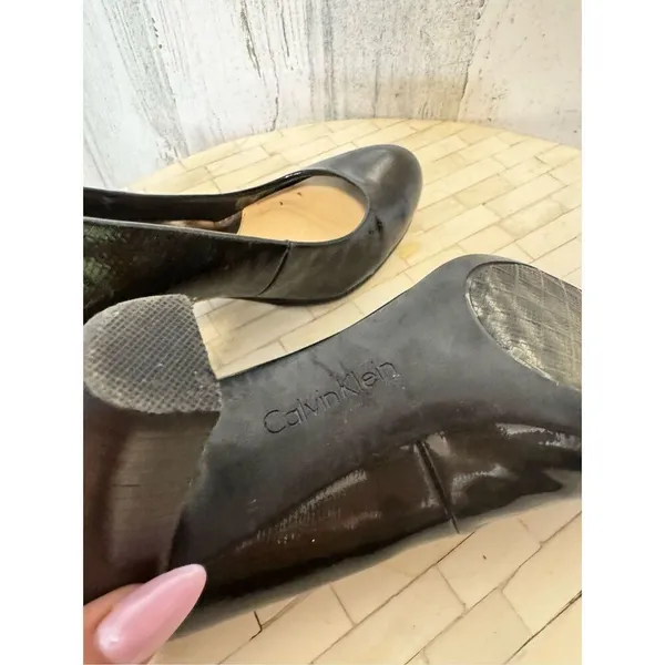 Women’s Calvin Klein Renni Shoes Black Pumps Heels Leather Size 7.5M Round Toe - Image 6
