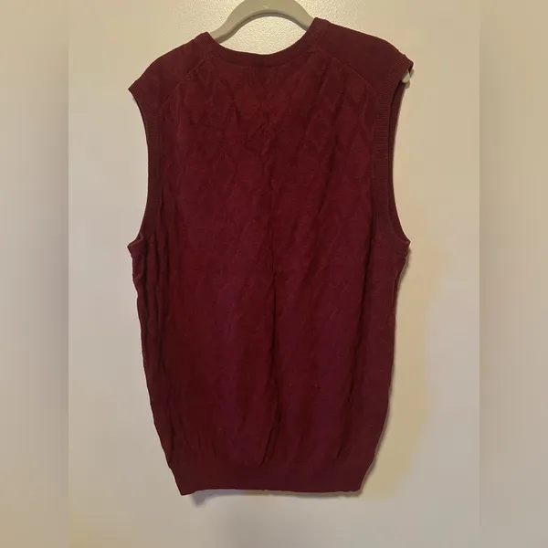NWT Jos. A. Bank Men’s Large Sleeveless Vest- Deep Burgundy - Image 2