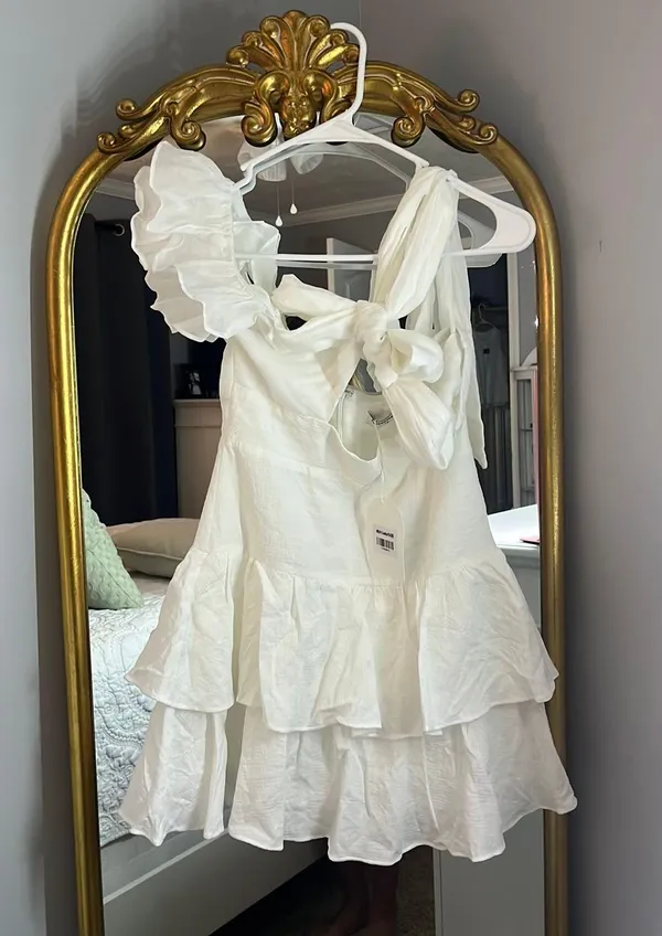 Boutique Homecoming dress - Image 4