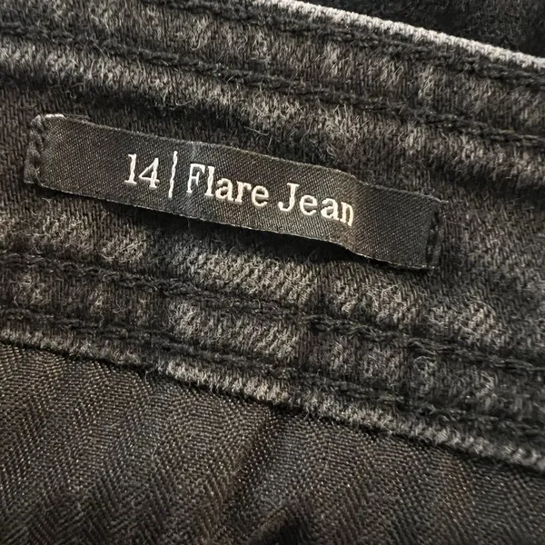 Talbots Women’s Jeans Pants 14‎ Flare Jean Acid Wash - Image 4