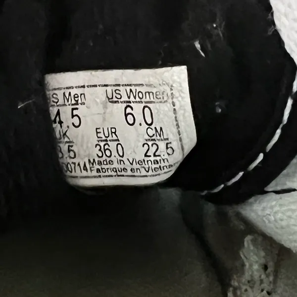 Vans unisex black shoe size 6 women’s 4.5 men’s - Image 3