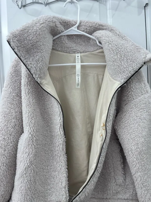 Lululemon cinchable fleece zip up jacket - Image 5