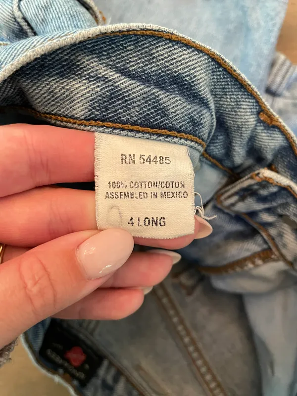 American Eagle Vintage Dungarees Denim Shorts Size 4 Long - Image 7