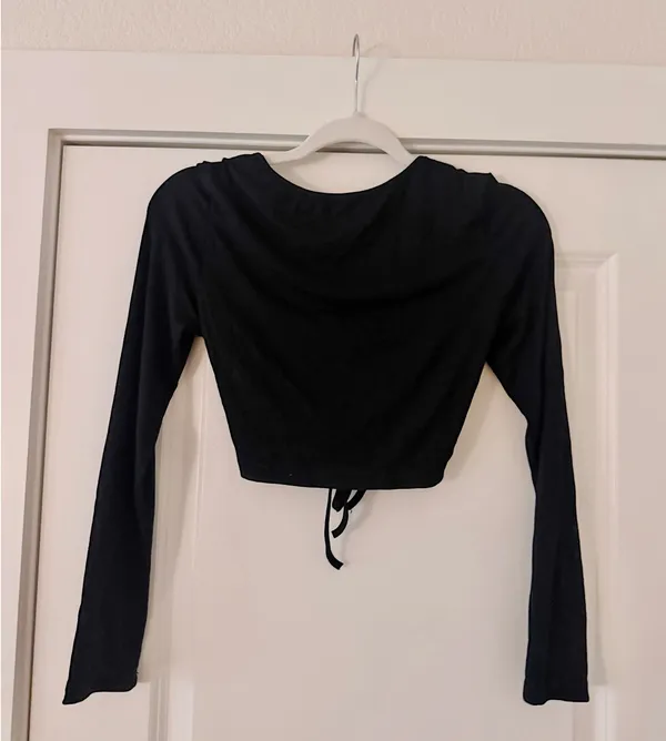 Amazon Black Tie Top - Image 2