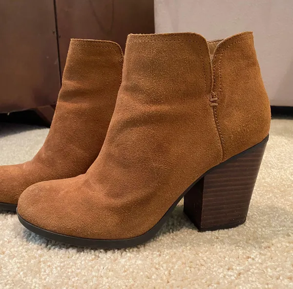 Cognac/Brown Heeled Booties - Image 2