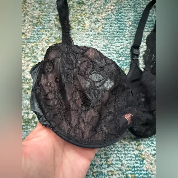 Vintage Olga black lace sheer underwire bra, size 32C - Image 4