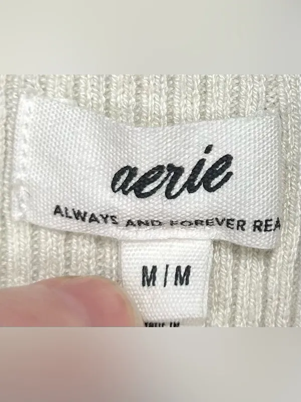 Aerie Size M Cropped Cream Rosette Sweater - Image 3