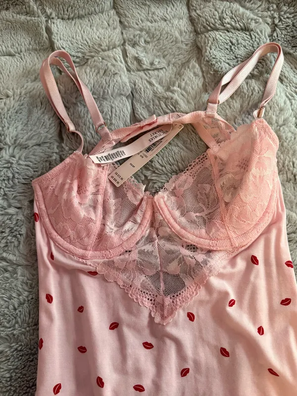 Victoria's Secret Lace Dream Angels Push-Up - Image 3