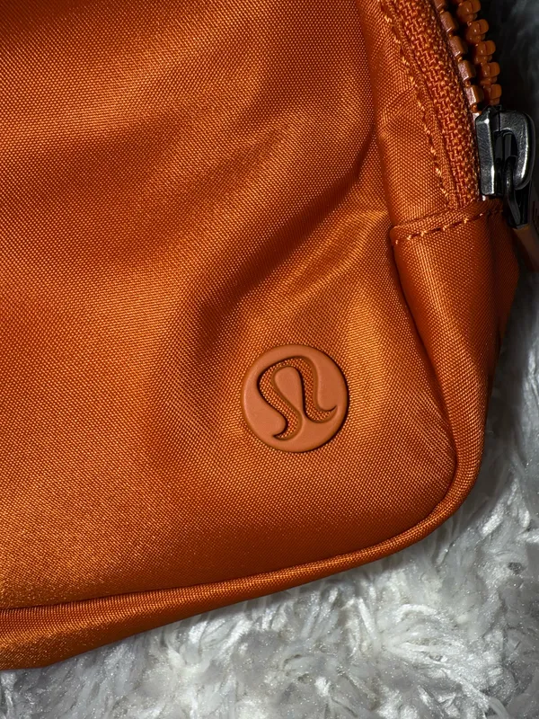 Lululemon Everywhere Belt Bag - Image 4