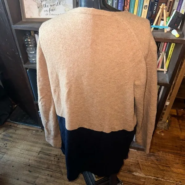Madewell wool alpaca blend tan & black color block Allison cardigan - Image 2